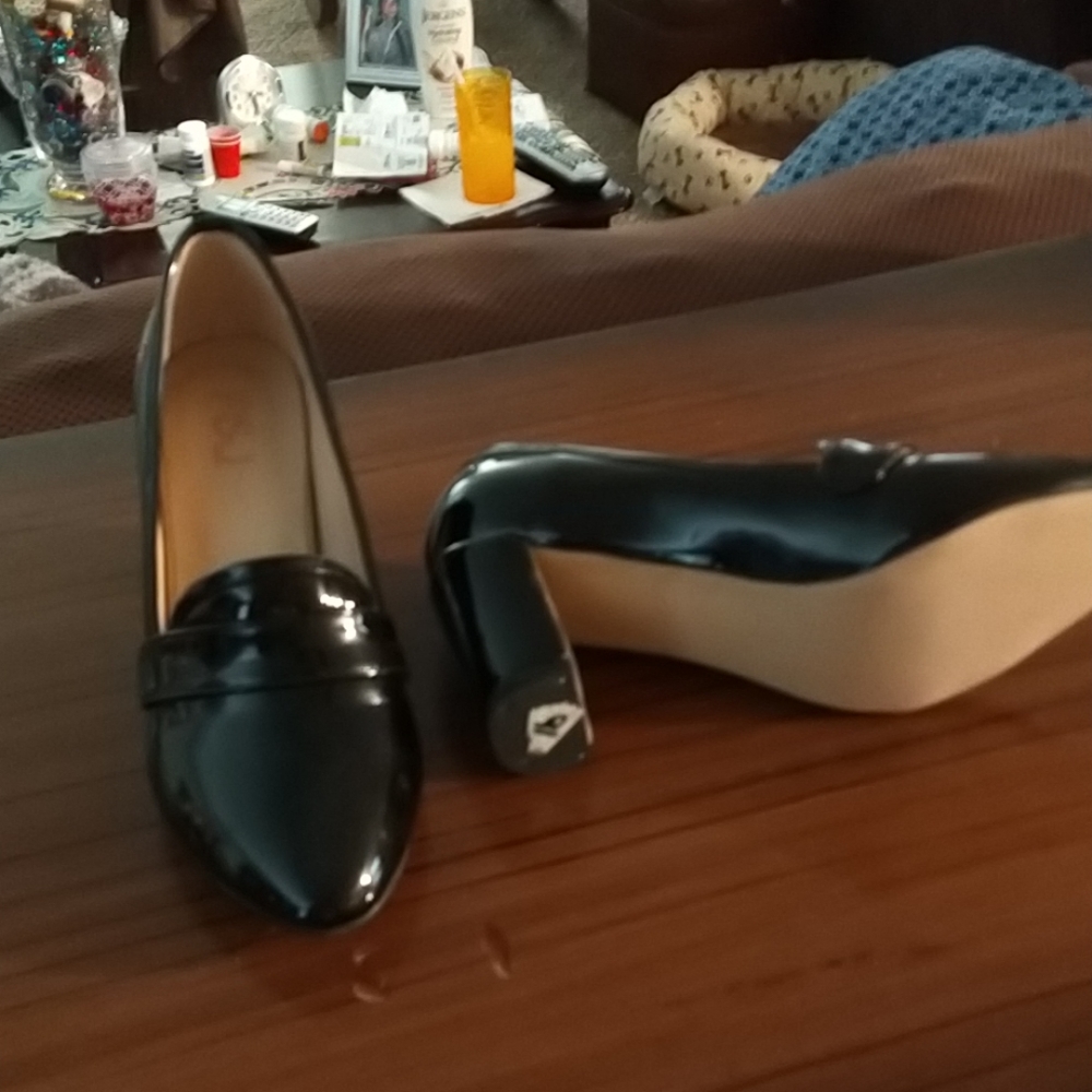 Shoes - Picture 2 of 2